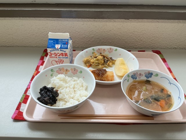 給食の写真