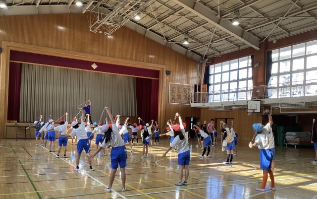 五年生　体操の様子