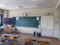 子供たちを待つ教室