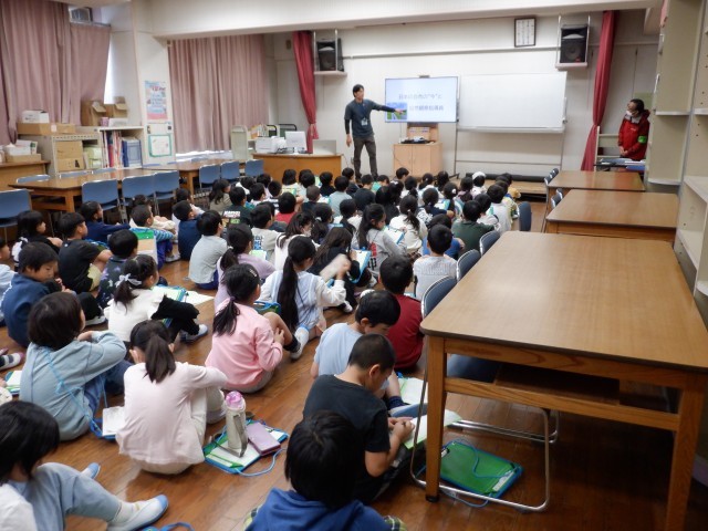 学習のめあてを考えている様子