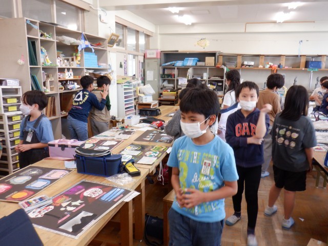 作品の鑑賞中