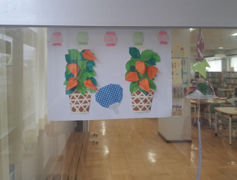 夏休み扉飾り.jpg