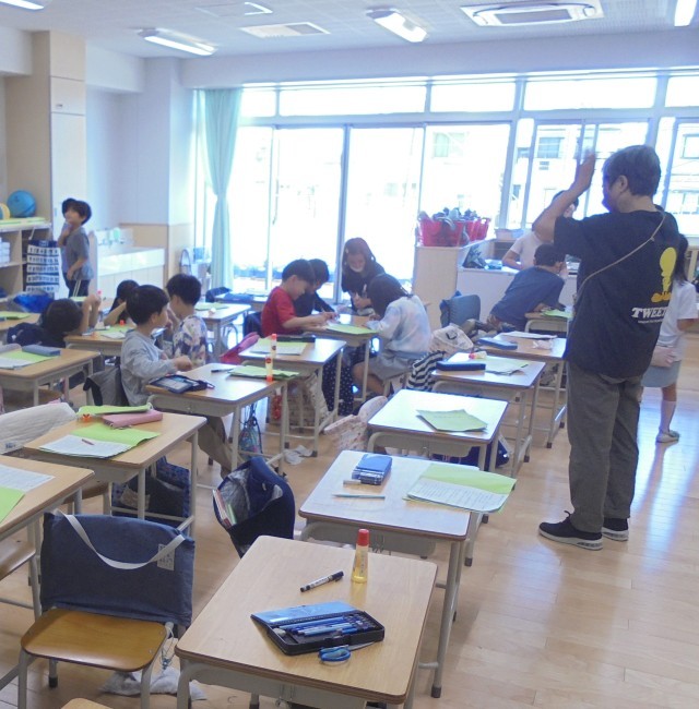 2年学校たんけん.jpg