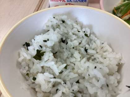 「しらすわかめご飯」