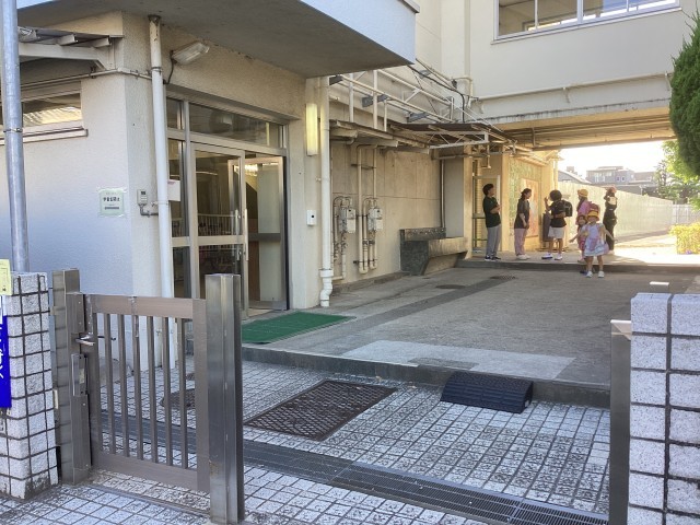 岩槻街道側東門