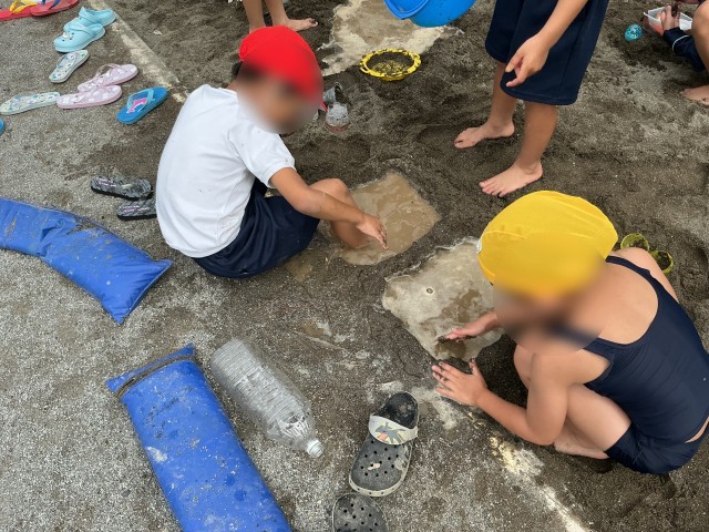 堤防を作ります。