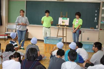 飼育委員会　ウサギの世話の仕方について