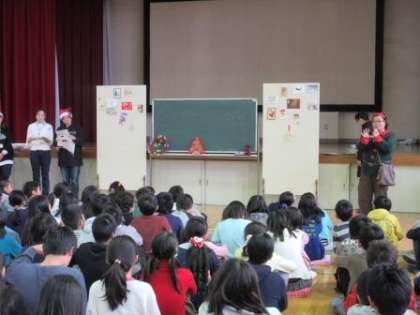 5年・クリスマス読み聞かせ