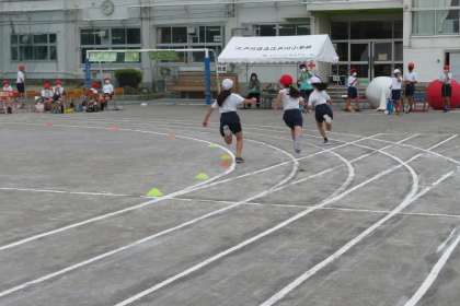 中学年短距離走