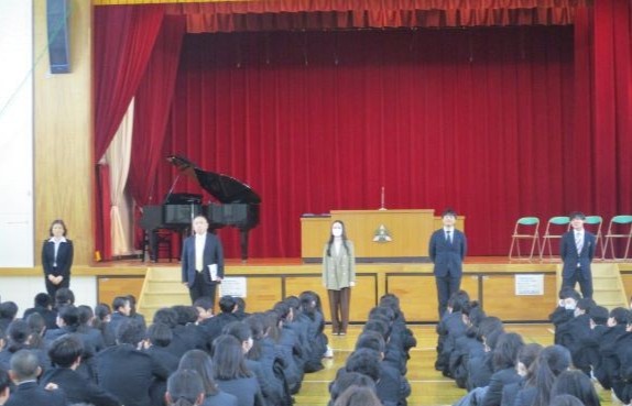 学年担当の先生の発表