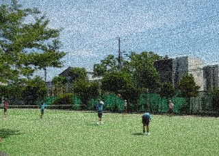 テニス部（ボールを投げあっています）