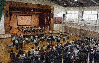 吹奏楽部の演奏