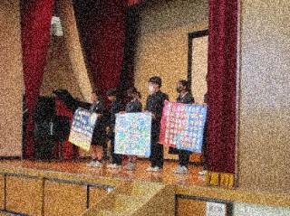 ３年生とメッセージボード