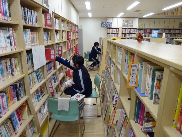 図書館DSC07186③.JPG