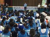 清新第一中学校にて開会式