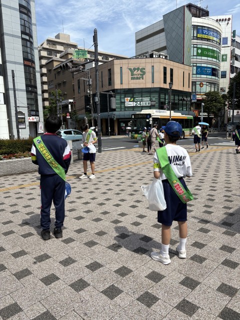 道ゆく人に声をかける「盗難自転車無くし隊」