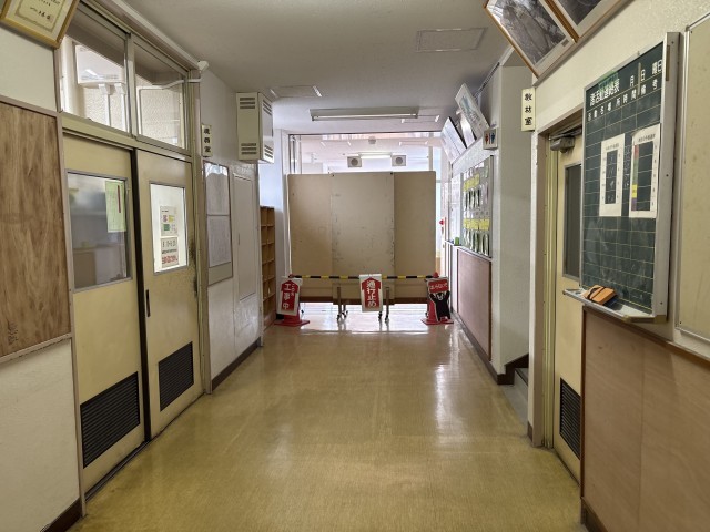 2階職員室前