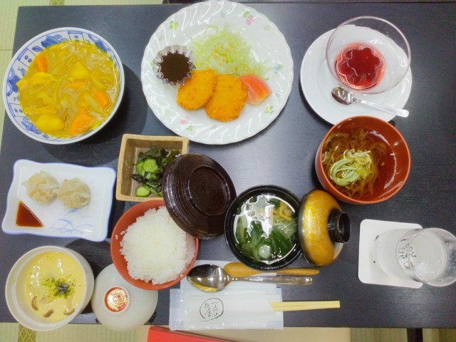 夕食