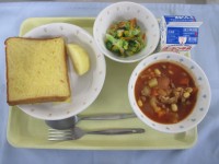 久しぶりのパンの給食です