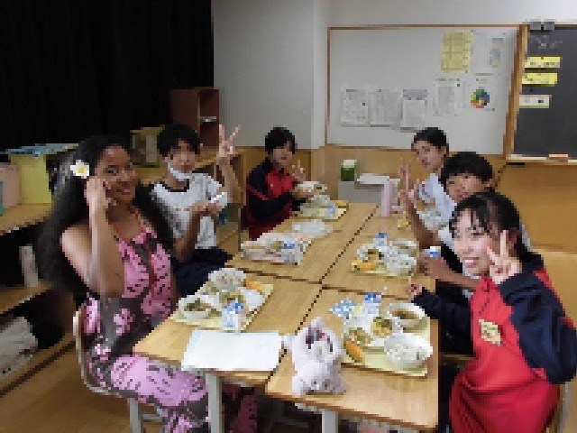 給食を一緒に