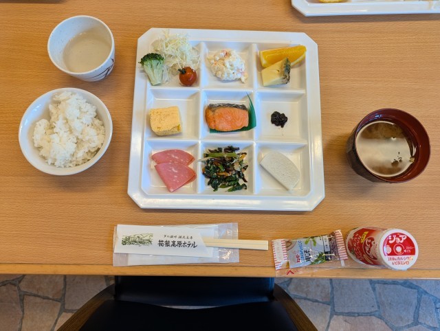 朝食