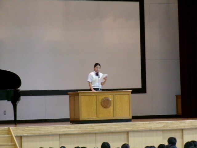 新生徒会長のあいさつ