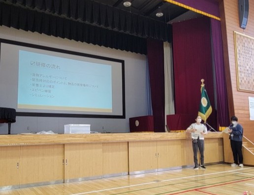 養護教諭と栄養士の講義